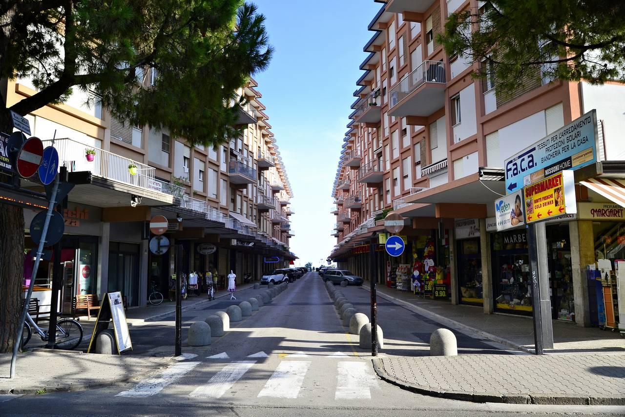 foto 12 appartamento Jesolo Condominio Shopping Center